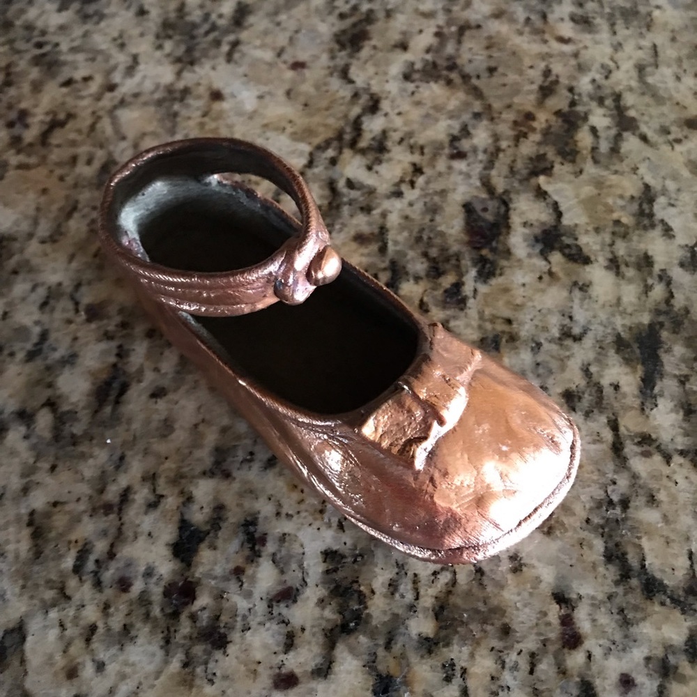 🌻Cute Bronze Baby Shoe with Bow! Vintage Decor